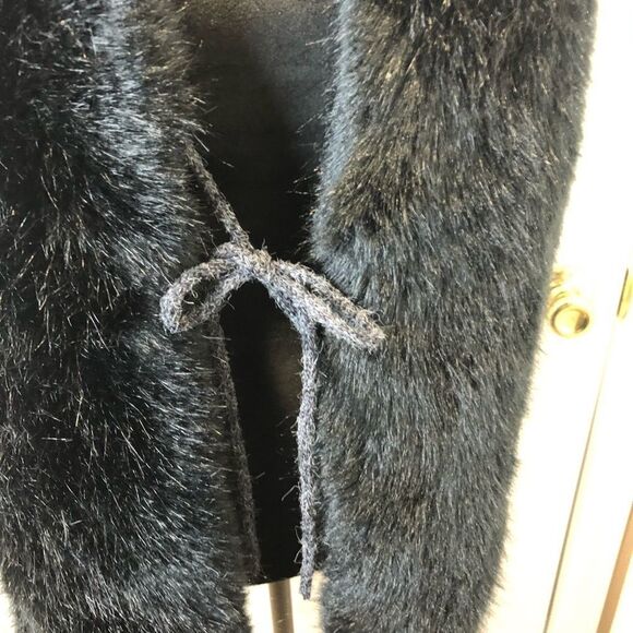 Steve Madden fur lined long sweater vest with pockets - Picture 8 of 14